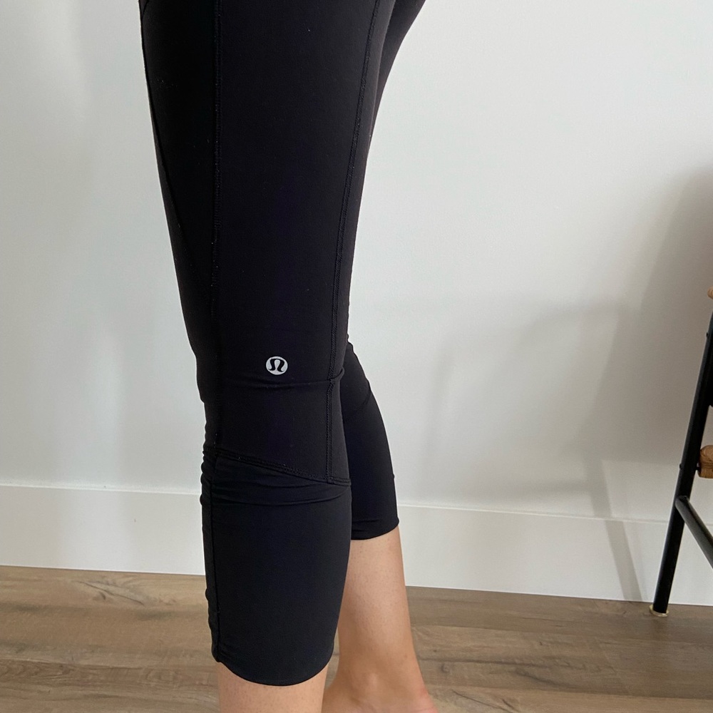 Black Lululemon leggings